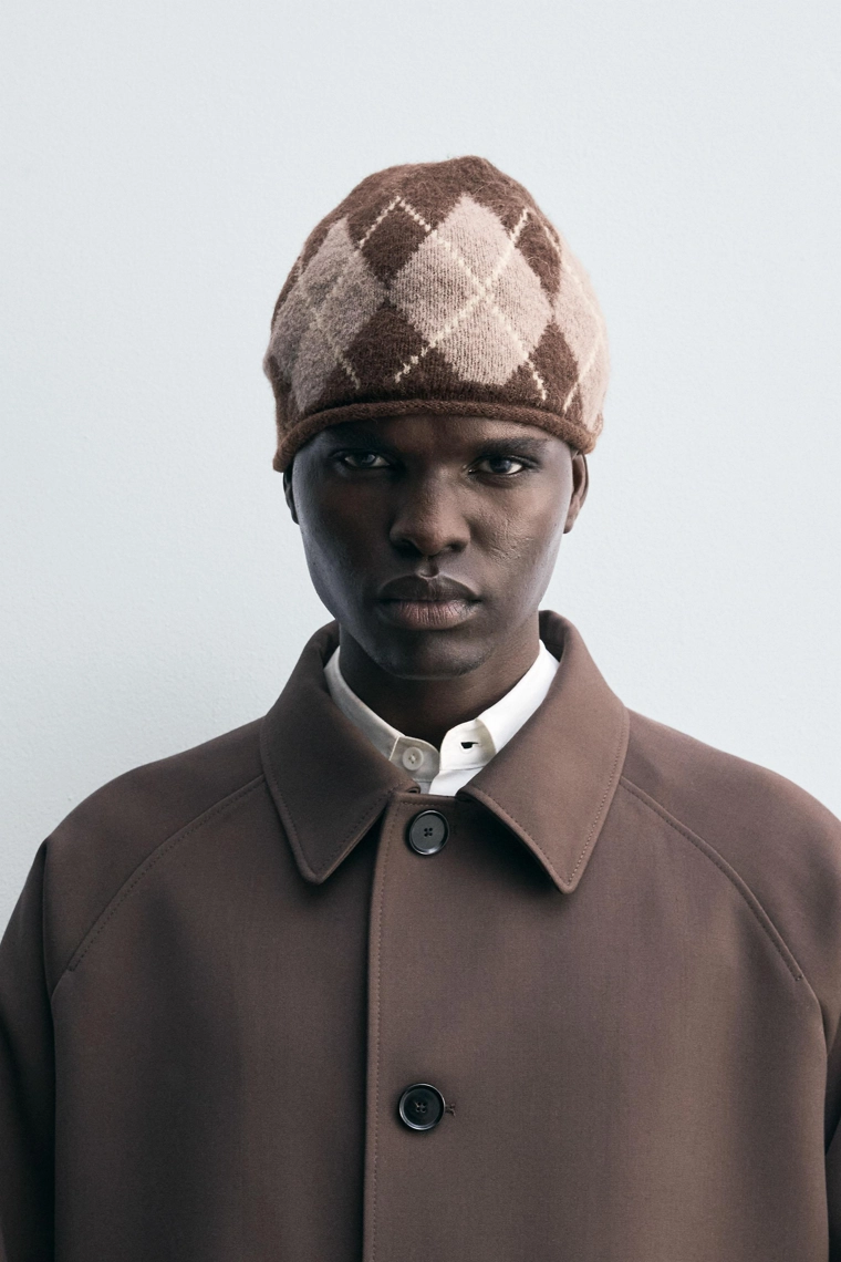 Шапка с жаккардовым узором аргайл