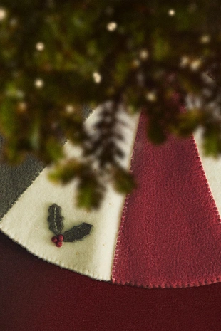 Декоративная подставка из фетра для новогодней елки- Заказать в России