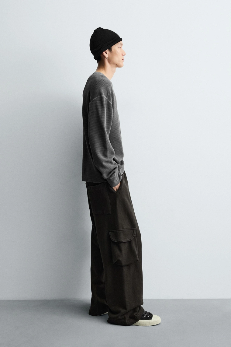 Футболка из мятого вафельного трикотажа