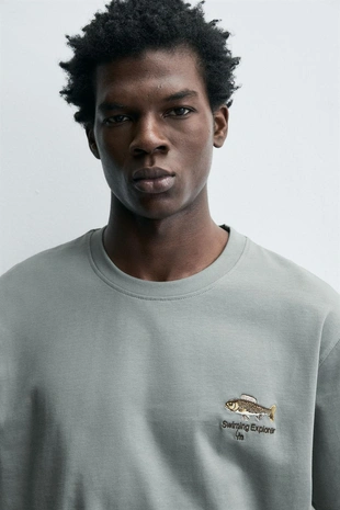 Футболка с вышивкой в виде рыбы- Заказать в России