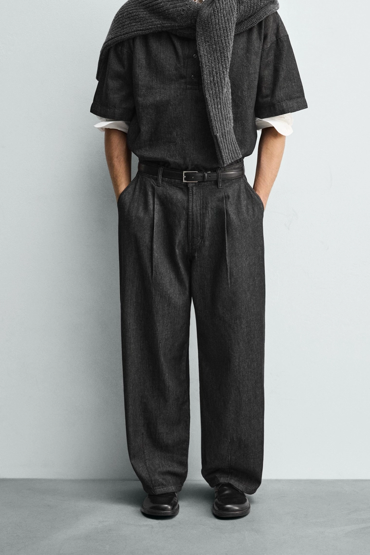 Легкие джинсы в плиссировке