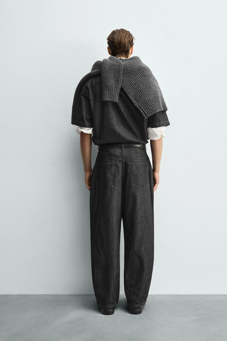 Легкие джинсы в плиссировке