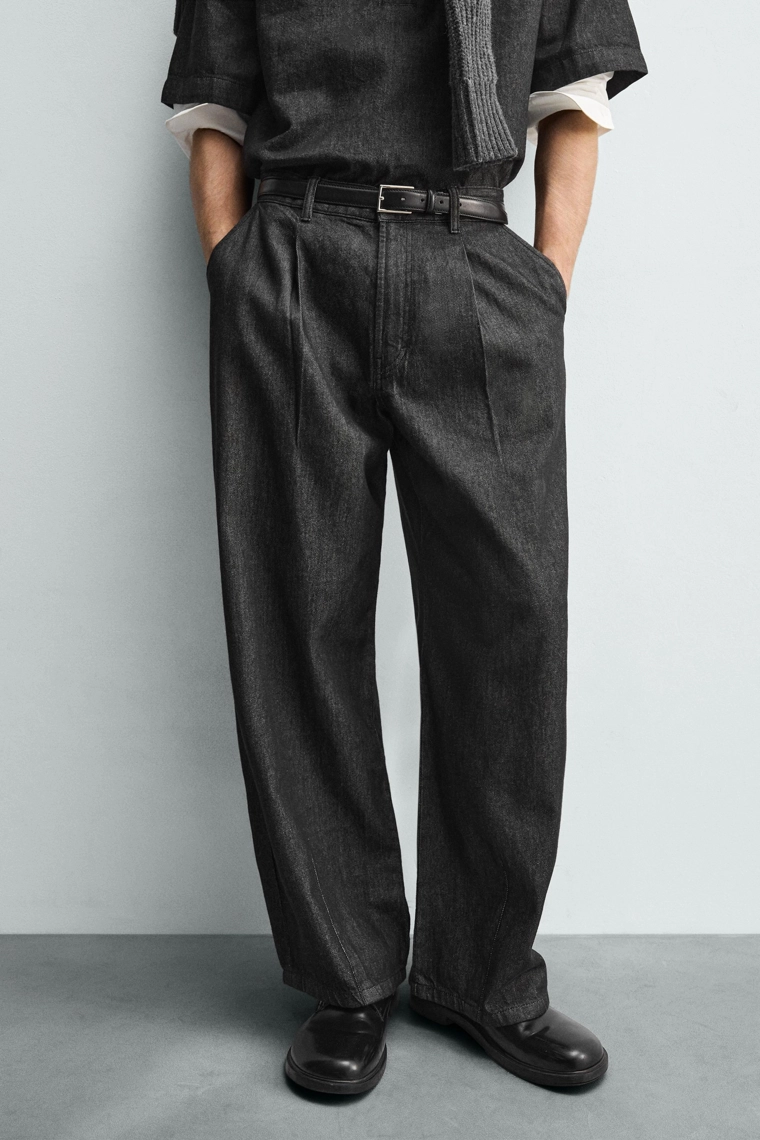 Легкие джинсы в плиссировке