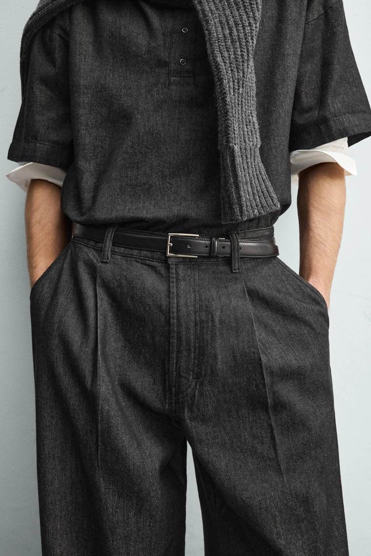 Легкие джинсы в плиссировке