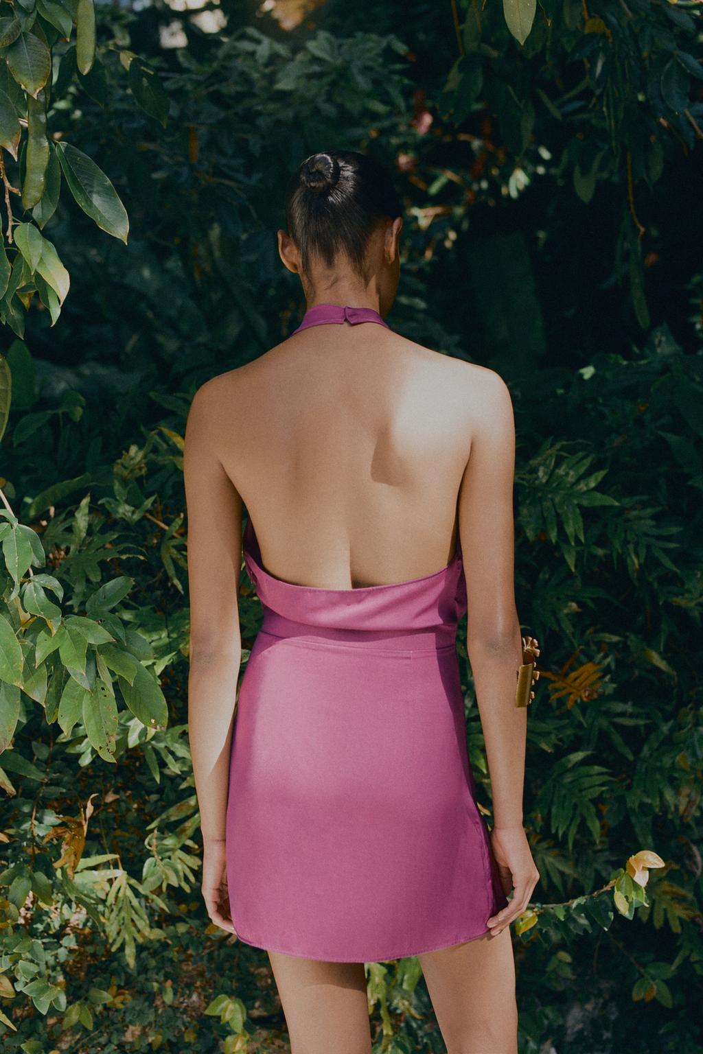 МИНИ-ПЛАТЬЕ ХАЛТЕР С УЗЛОМ