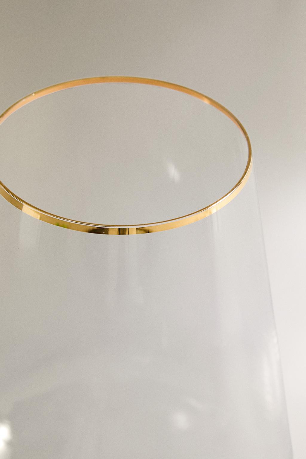 Рождественская бокал для вина с линиями