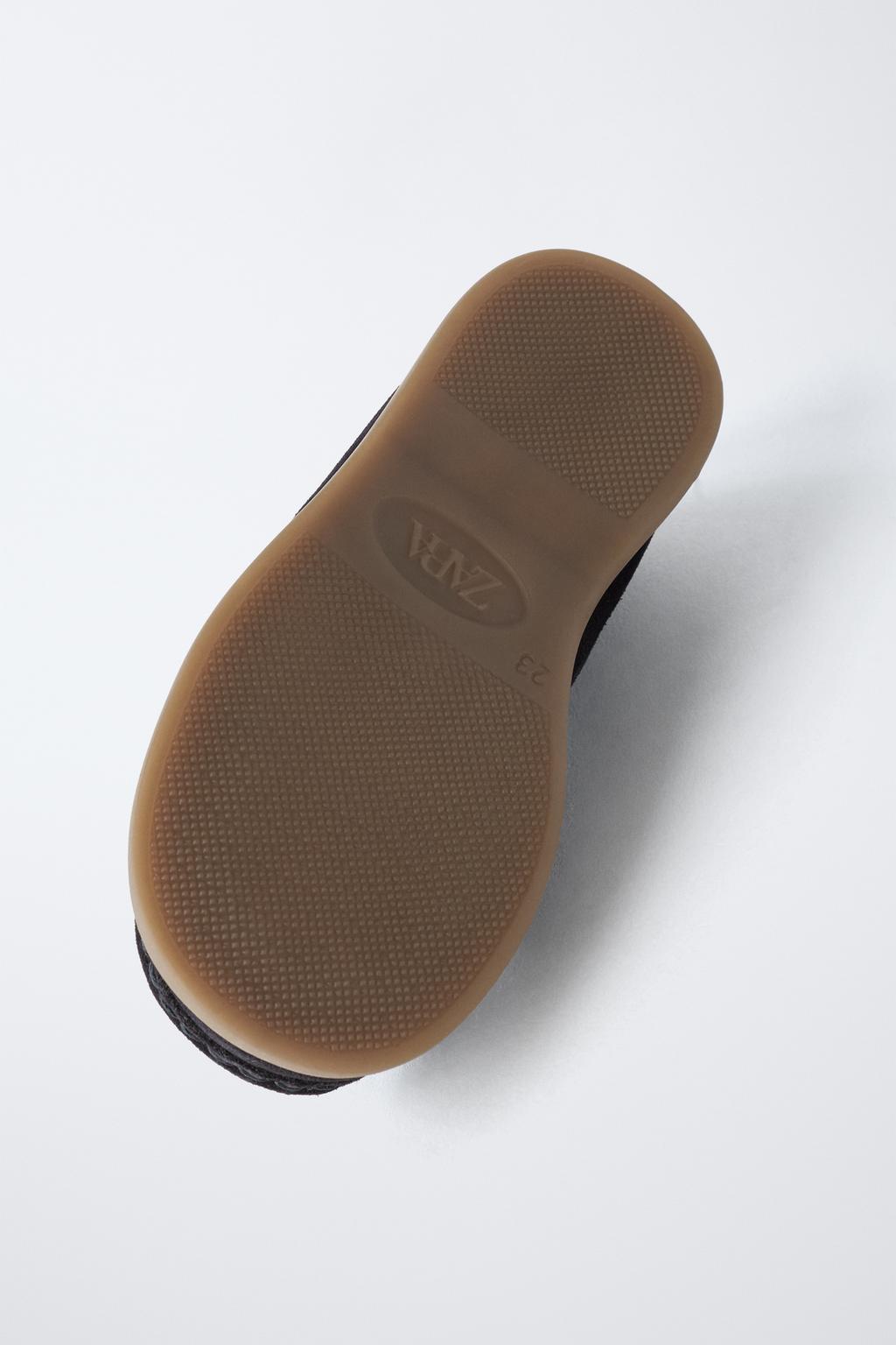 КОЖАНЫЕ МОКАСИНЫ С ОТДЕЛКОЙ