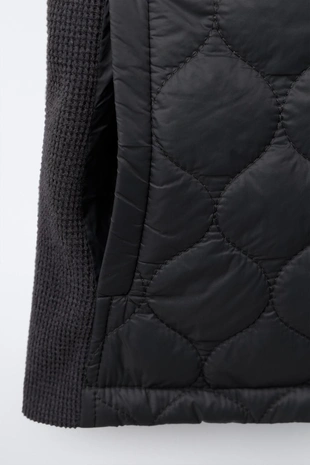 Стеганый жилет для верховой езды с комбинированными деталями- Заказать в России