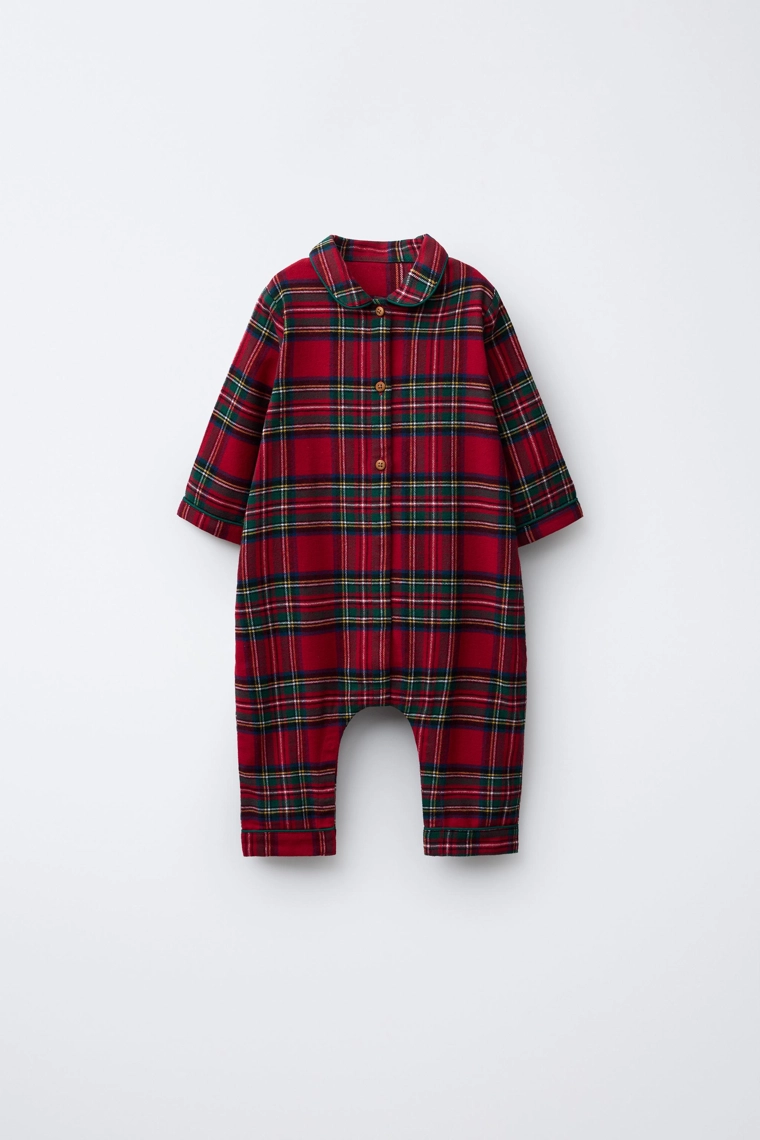 Комбинезон в клетку из фланели с рубашечным воротником