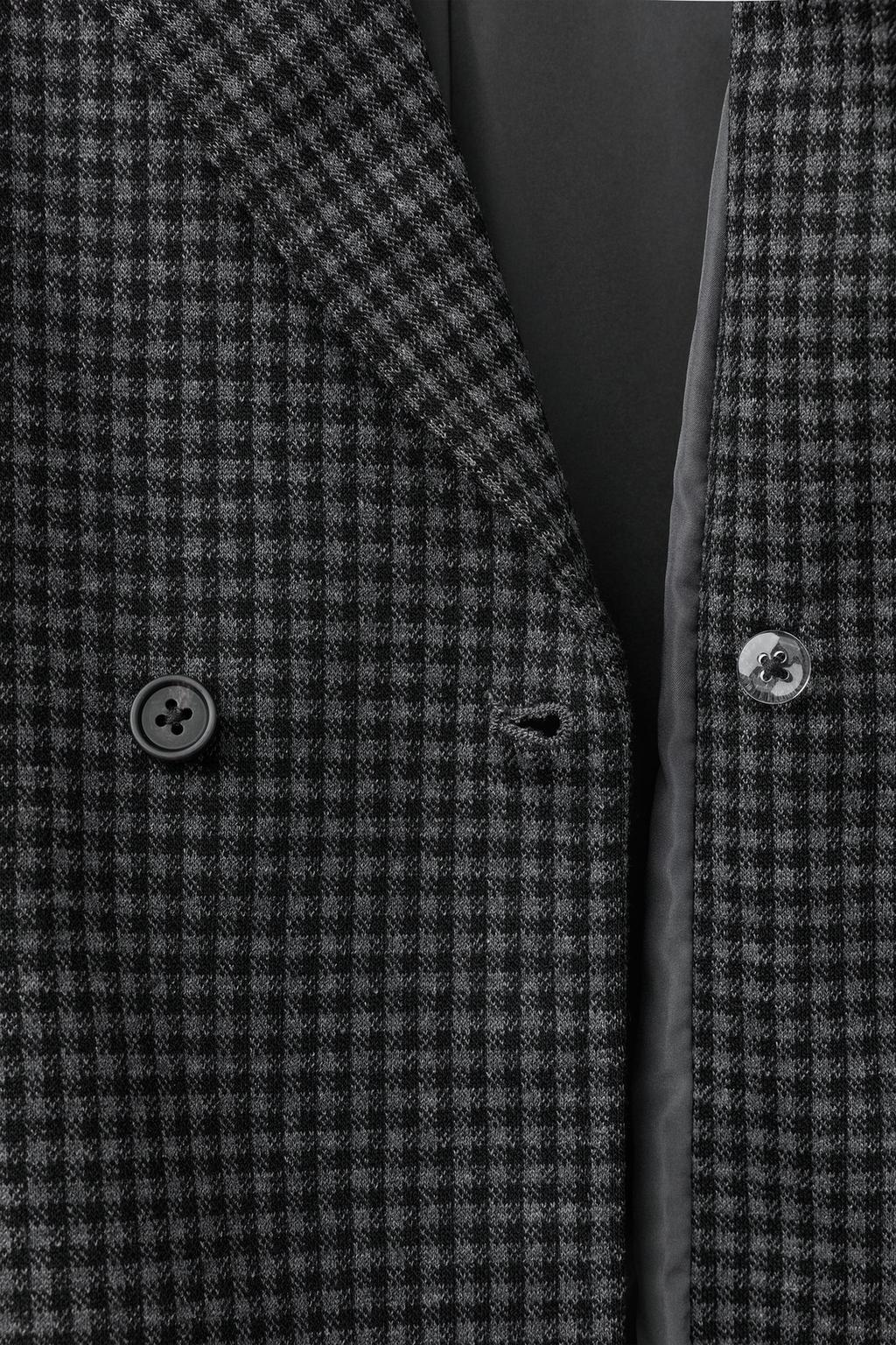 БЛЕЙЗЕР В КЛЕТКУ