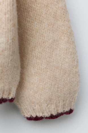 Вязаный джемпер с нашивками крючком- Заказать в России