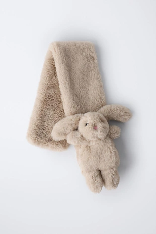 Шарф из искусственного меха с деталью «кролик»- Заказать в России