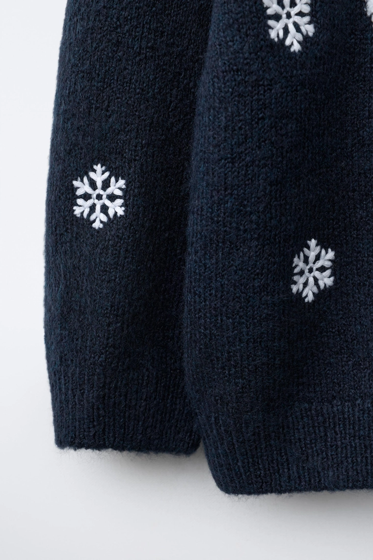 Пуловер с изображением санта-клауса из трикотажа