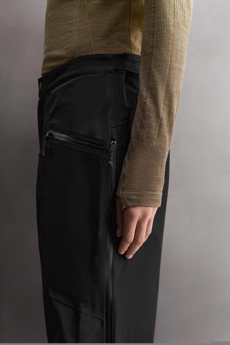 Водонепроницаемые технические штаны из мембранного материала