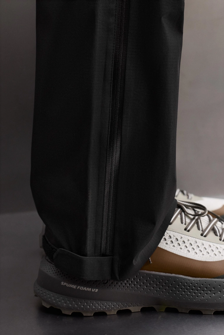 Водонепроницаемые технические штаны из мембранного материала