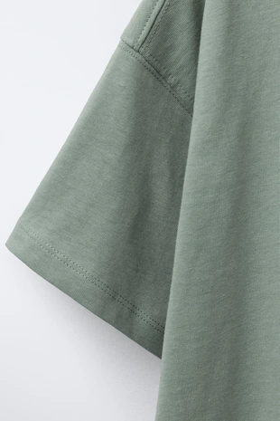 Однотонная футболка MEDIUM WEIGHT- Заказать в России