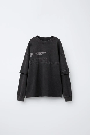 Купить Zara FADED-EFFECT T-SHIRT WITH DOUBLE SLEEVES AND RAISED SLOGAN