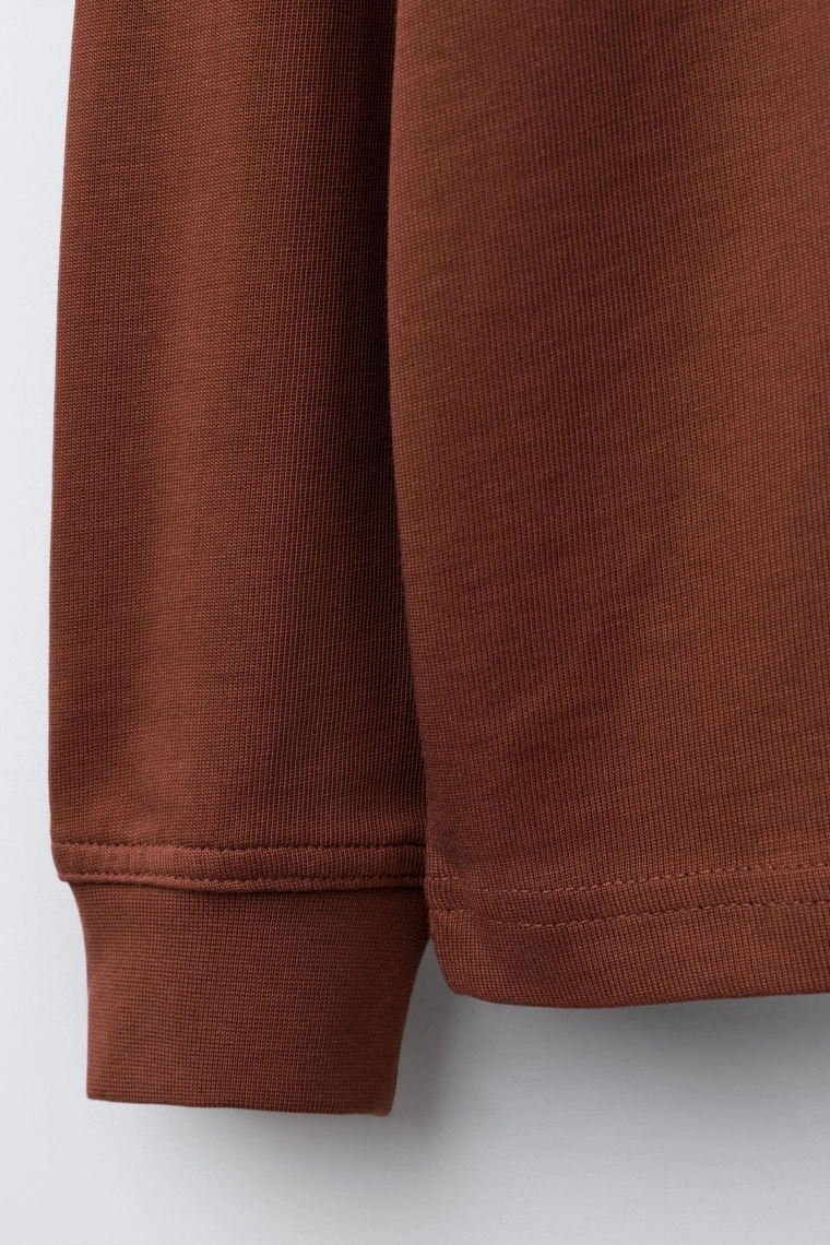 Футболка с вышитой надписью