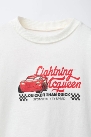 Ecru | 7878/657/712 - Zara Футболка с принтом тачки молния маккуин © DISNEY