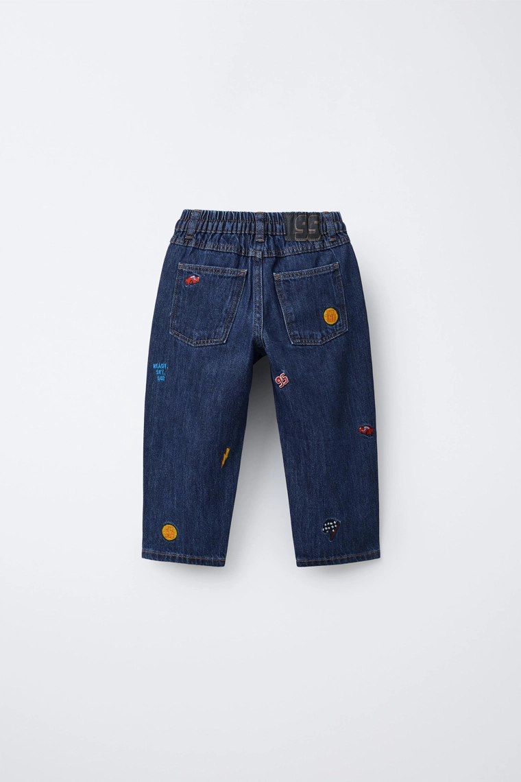 Джинсы багги с вышивкой cars lightning mcqueen © disney
