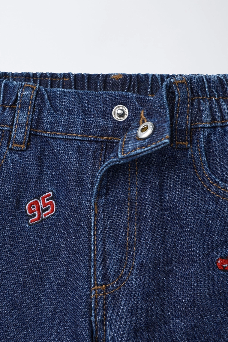 Джинсы багги с вышивкой cars lightning mcqueen © disney