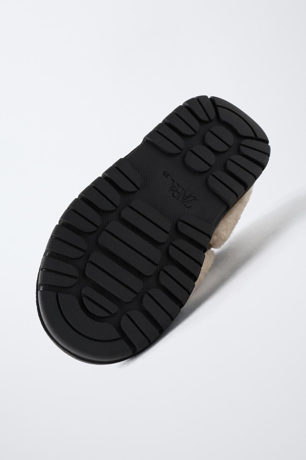 БОТИНКИ ИЗ ИСКУССТВЕННОЙ ОВЧИНЫ