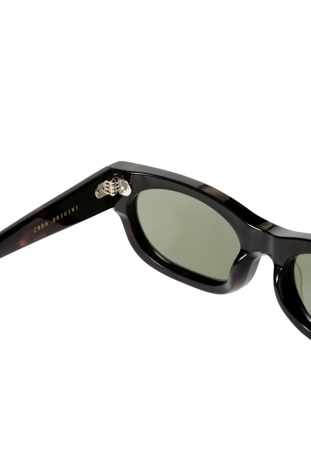 ПРЯМОУГОЛЬНЫЕ СОЛНЦЕЗАЩИТНЫЕ ОЧКИ