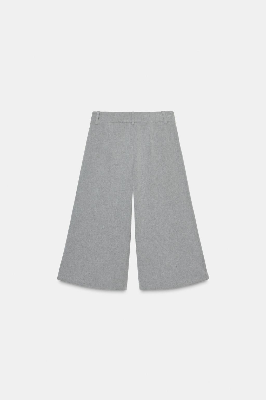 ДЛИННЫЕ БЕРМУДЫ С ЗАЩИПАМИ