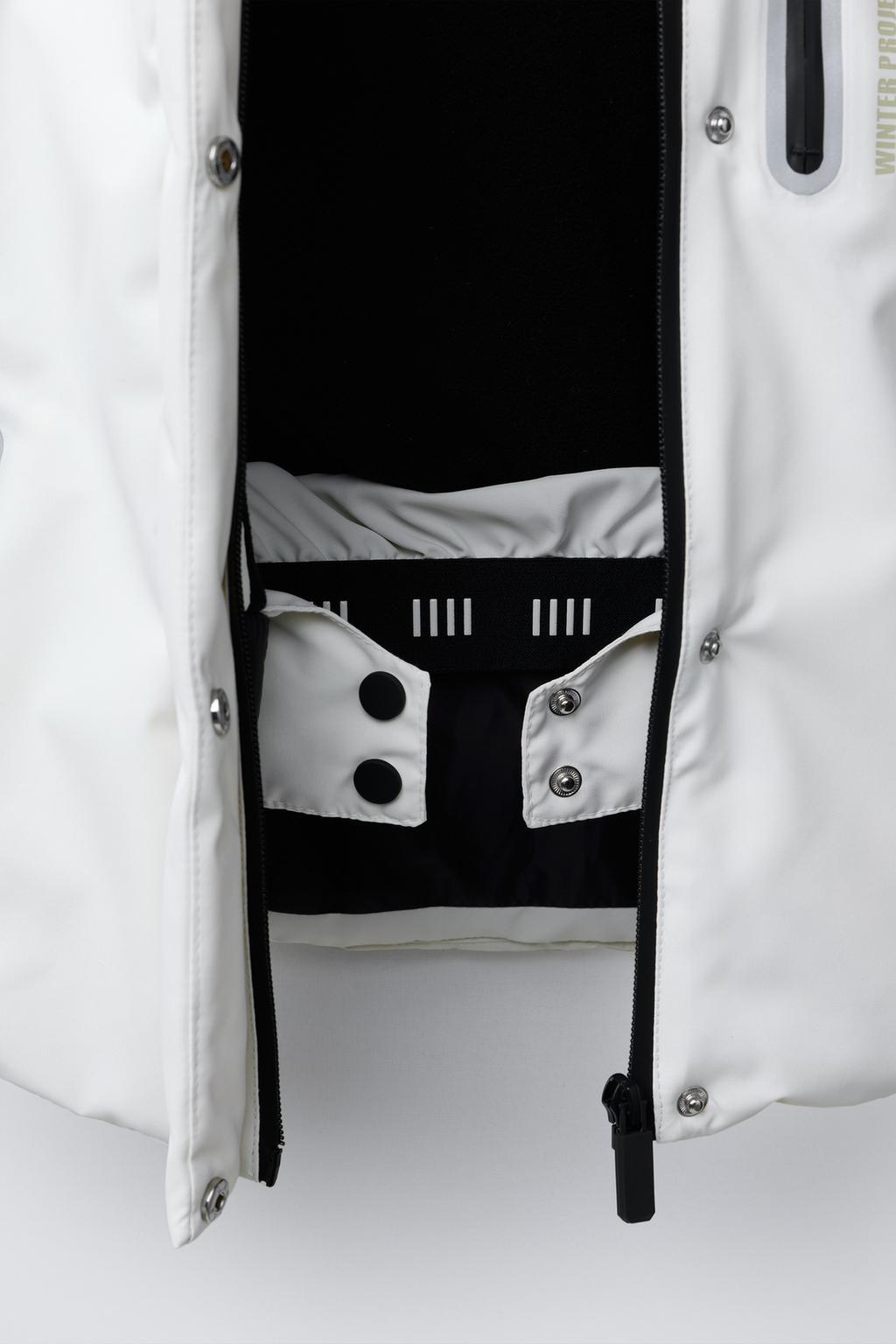 ВОДОНЕПРОНИЦАЕМАЯ И ВЕТРОЗАЩИТНАЯ ЛЫЖНАЯ КУРТКА COLOR BLOCK