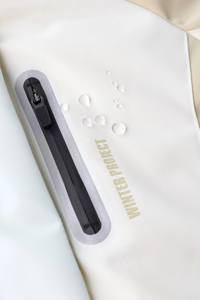 Пуховик с цветными блоками, защищающий от воды и ветра