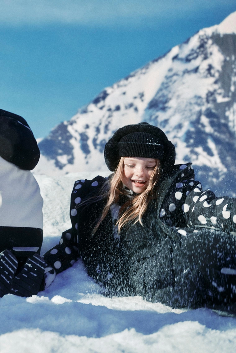 Куртка в горошек, устойчивая к воде и ветру