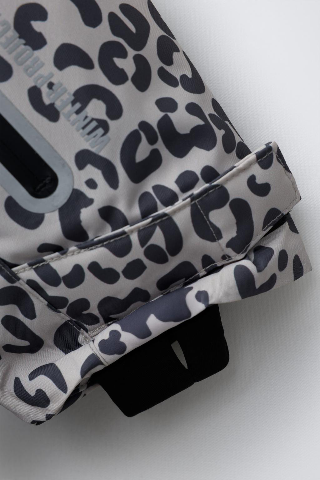 НЕПРОМОКАЕМЫЙ ВЕТРОЗАЩИТНЫЙ КОМБИНЕЗОН С АНИМАЛИСТИЧЕСКИМ ПРИНТОМ