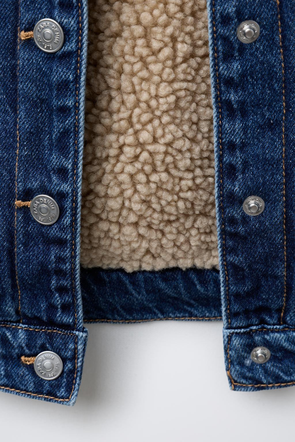 ДЖИНСОВАЯ КУРТКА С ПОДКЛАДКОЙ ИЗ ИСКУССТВЕННОЙ ОВЧИНЫ HELLO KITTY © SANRIO