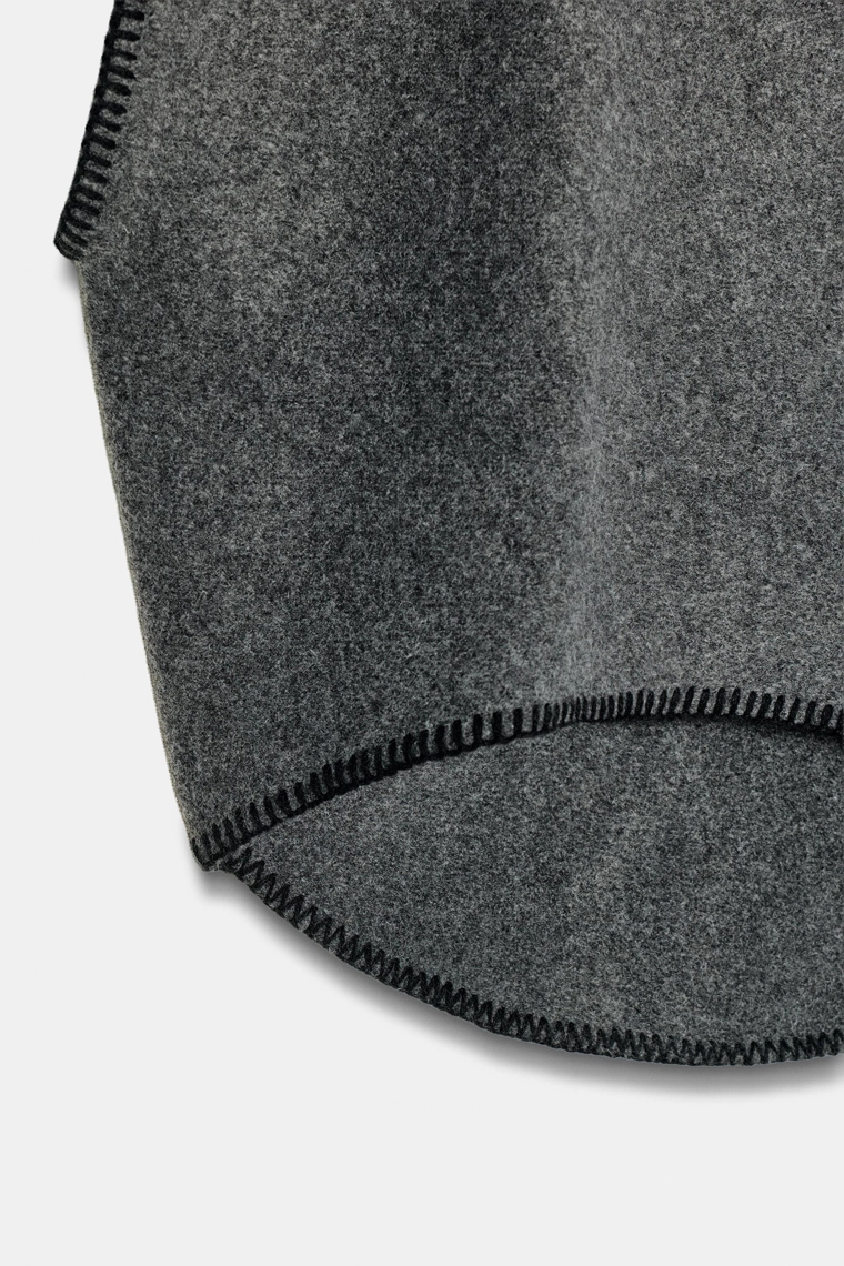 Кардиган вязаный с контрастной отстрочкой