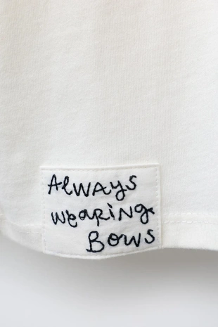 Футболка с акварельным принтом и бантом- Заказать в России