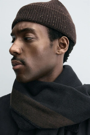 Шапка из рельефной пряжи