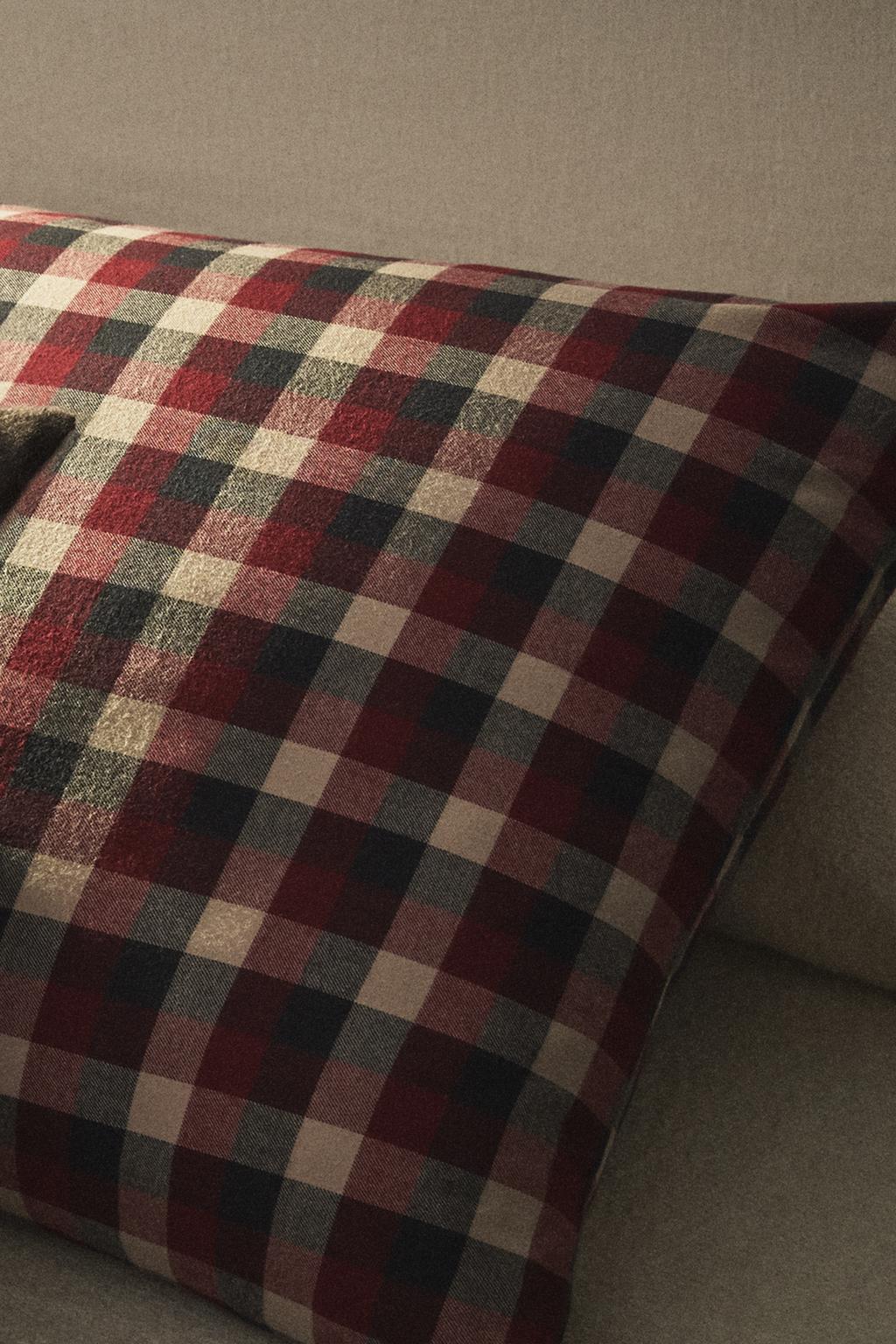 Рождественская наволочка из хлопкового фланелевого пледа в клетку