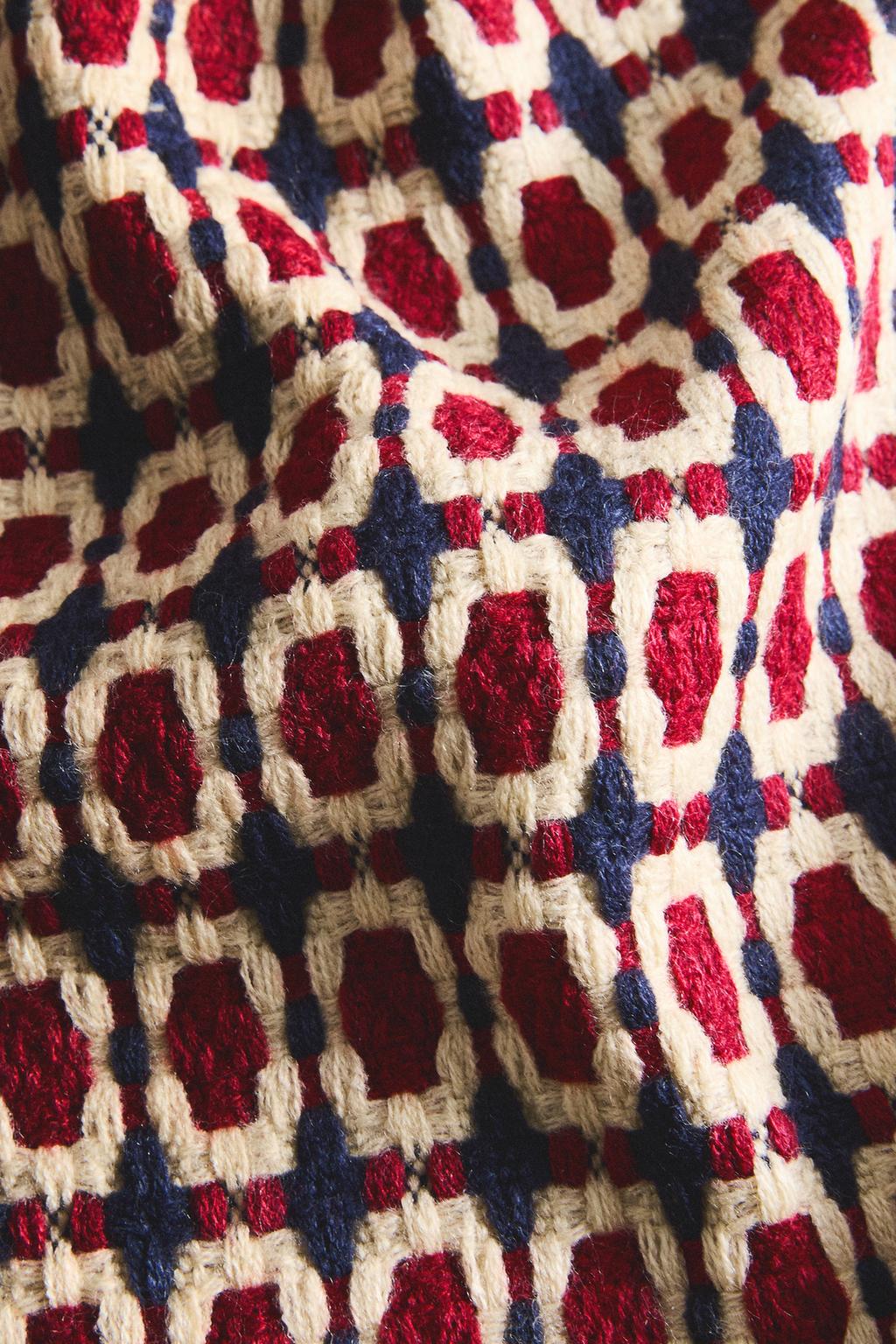 Плед для рождества из вязаного кружева