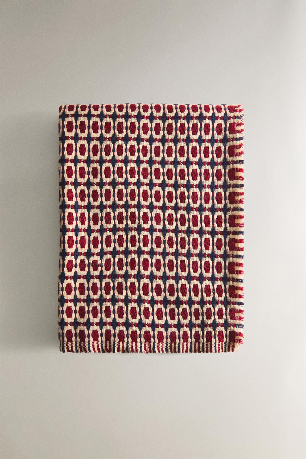 Плед для рождества из вязаного кружева