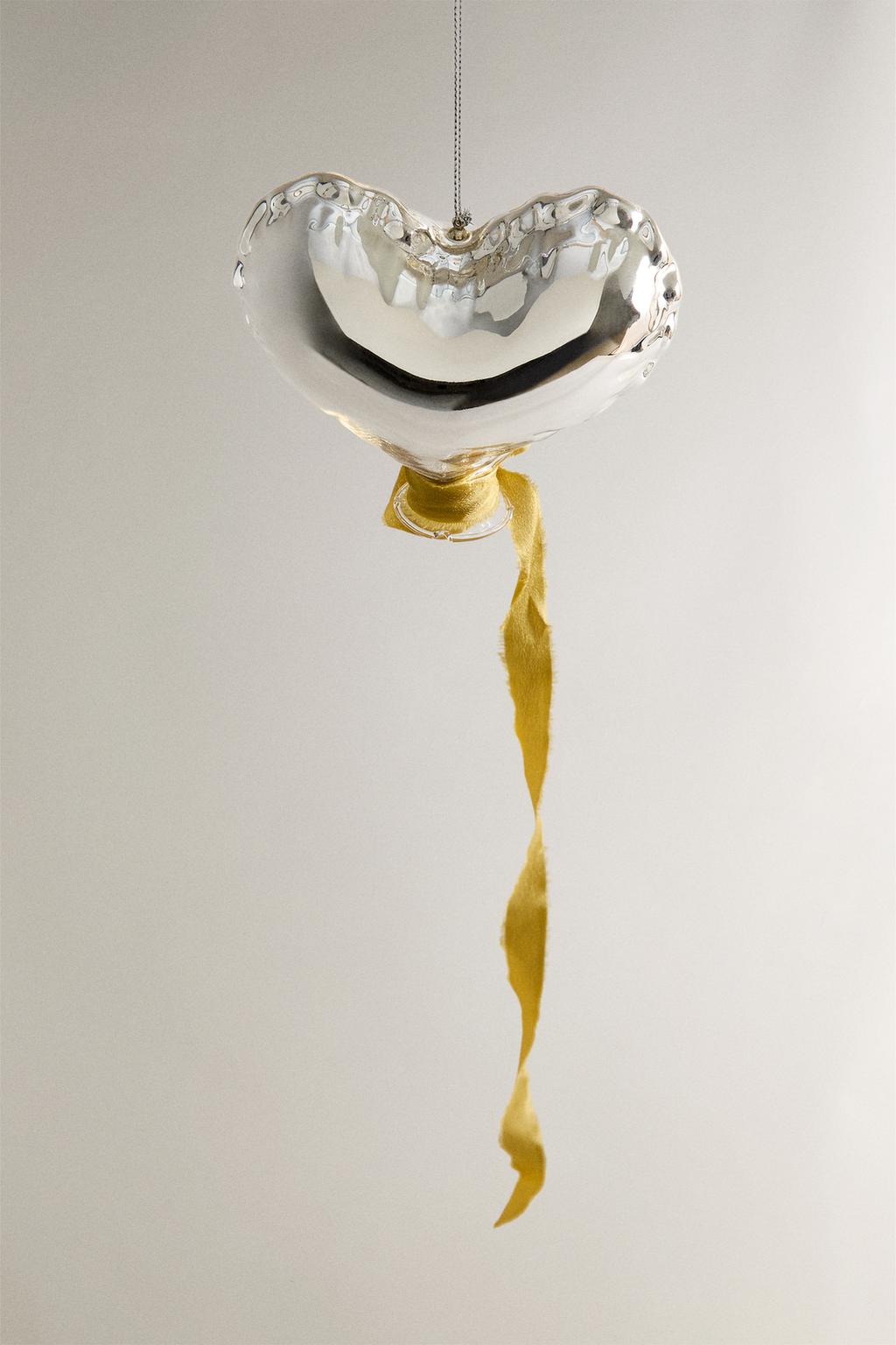 Украшение для ёлки в форме сердца с воздушным шаром