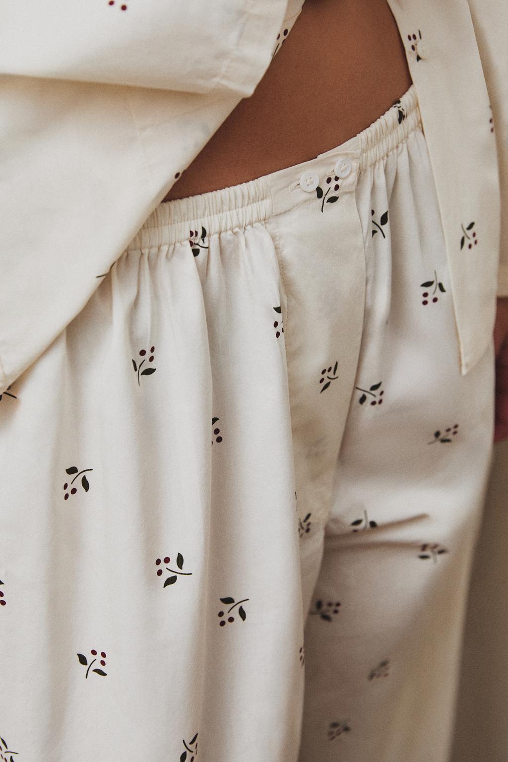 Штаны с рождественским принтом листьев