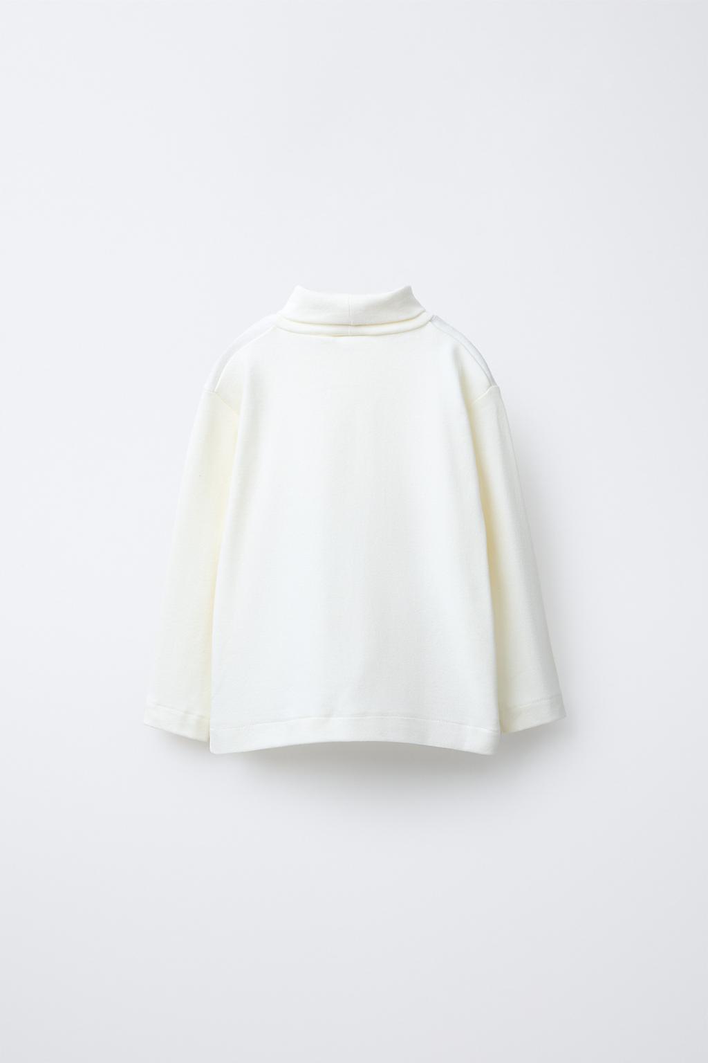 ФУТБОЛКА С ВЫСОКИМ ВОРОТНИКОМ