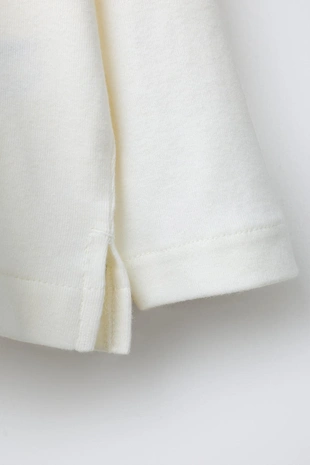 Футболка с высоким воротником