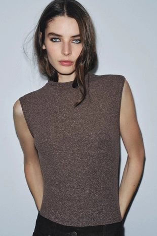 Мягкое боди с воротником-стойкой