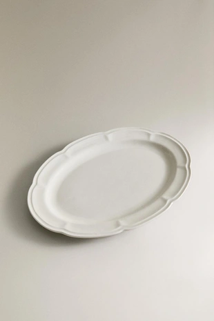 Фарфоровая подноса с рельефным дизайном- Заказать в России