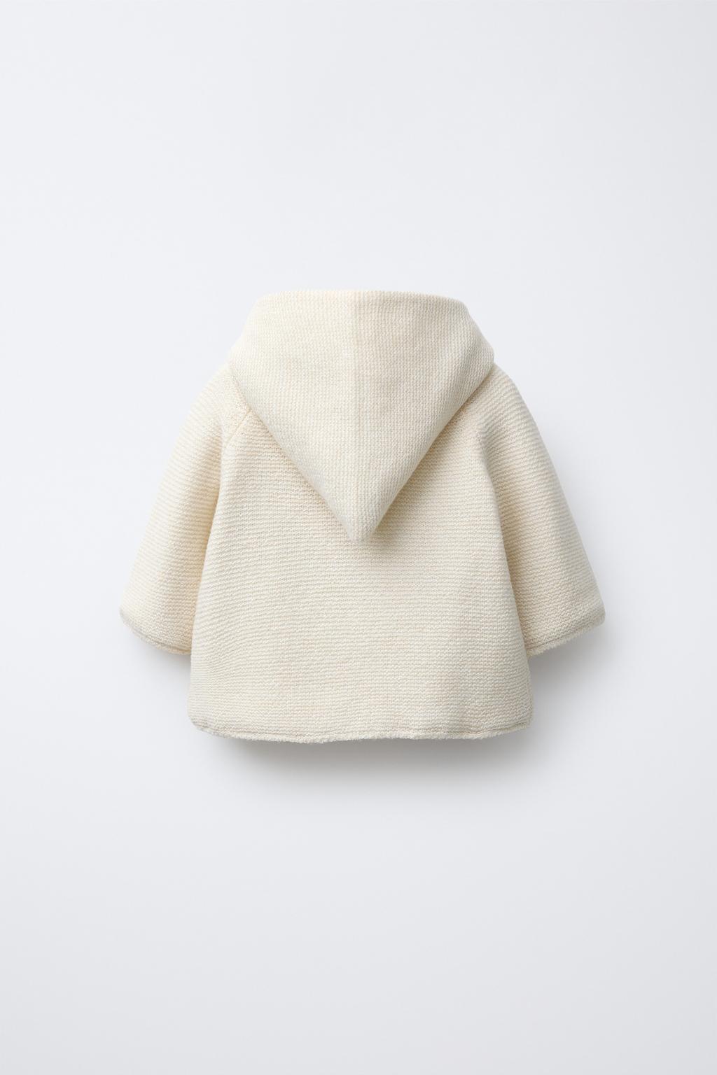 ПАЛЬТО С КАПЮШОНОМ И ЗАСТЕЖКАМИ-ТОГГЛ