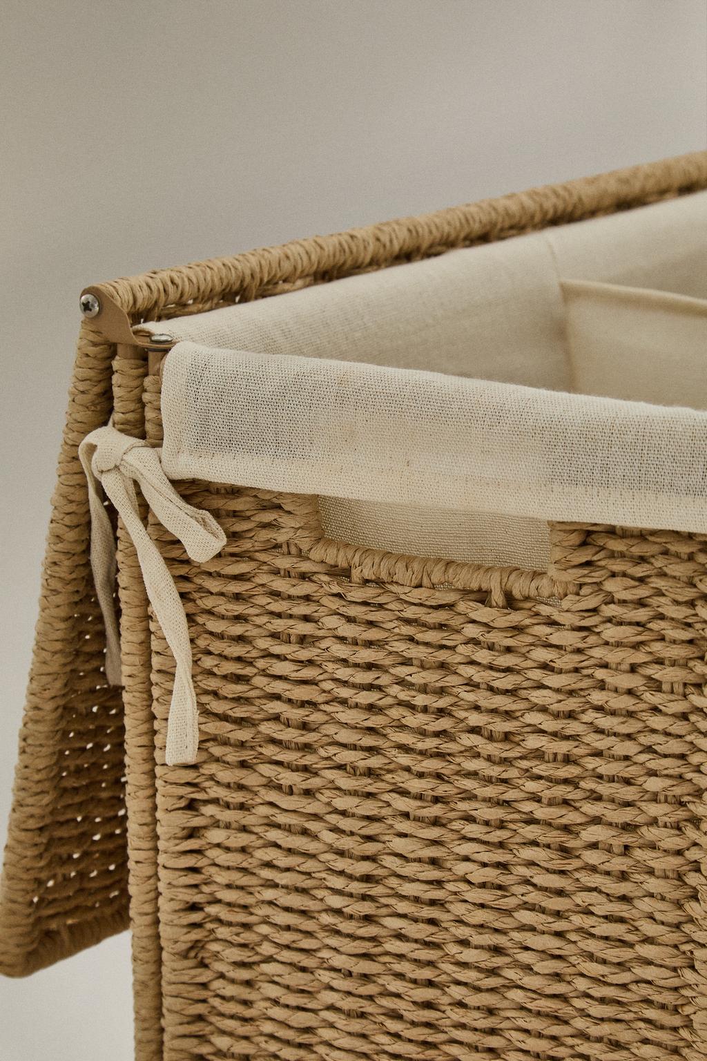 Корзина для белья с двумя отделениями