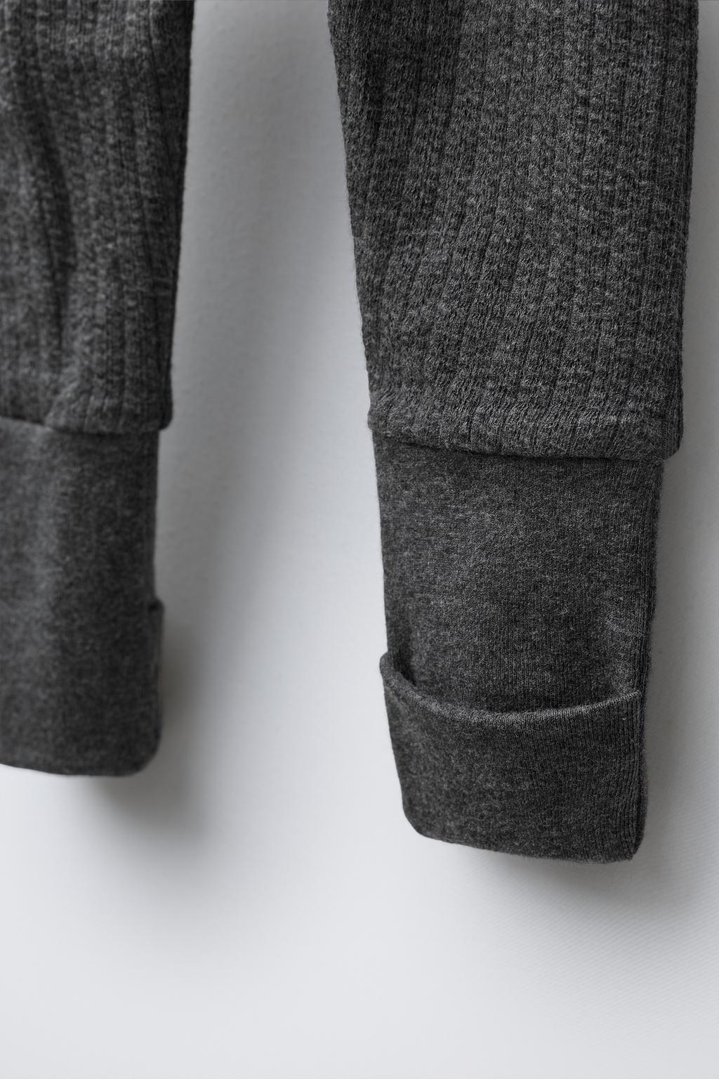 КОМБИНЕЗОН МЕЛАНЖ С ТРАНСФОРМИРУЮЩИМИСЯ НОЖКАМИ