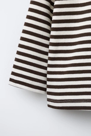 Лонгслив в полоску с вышивкой