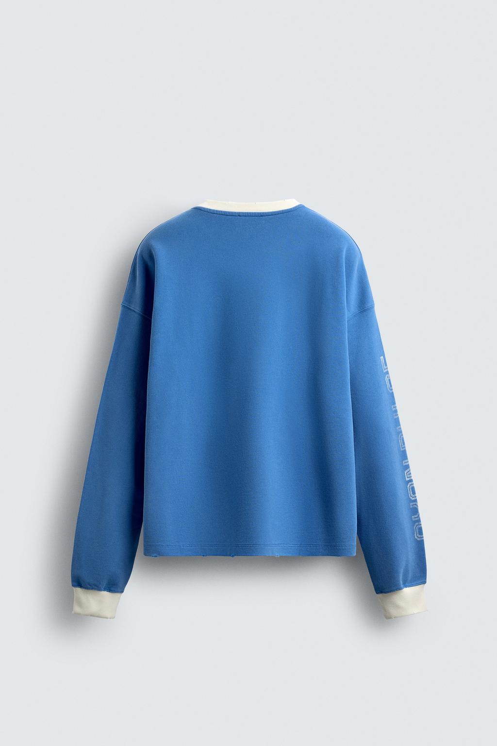 ФУТБОЛКА С ПРИНТОМ И ЭФФЕКТОМ ПОТЕРТОСТИ